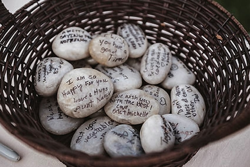 Ritual de las piedras para bodas civiles simbólicas
